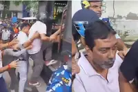 آر جی کر کےس میں گرفتار سومناتھ کو نشانہ بناتے ہوئے انڈوں کی بارش، ہیلمٹ پہنانے کے باوجود فائدہ نہ ہوا