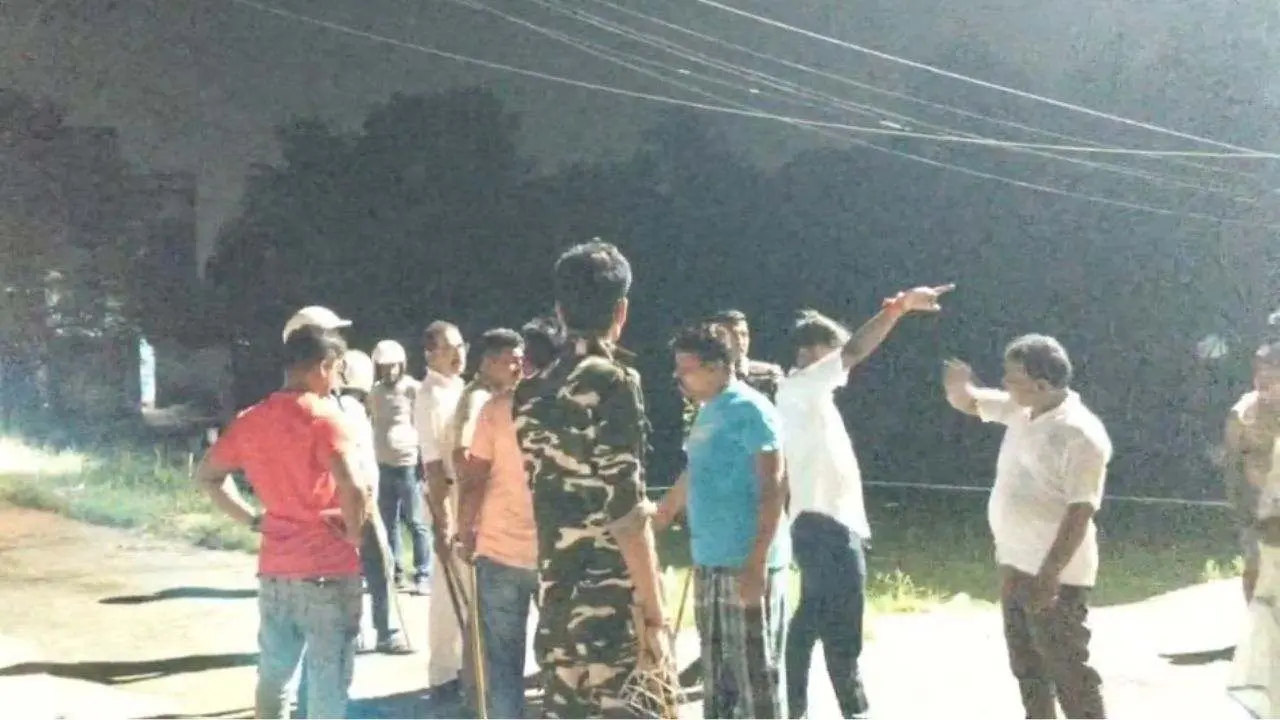 درگا پوجا کو لے کر ڈومجور میں فساد! ترنمول-بی جے پی جھڑپ میں متعدد زخمی