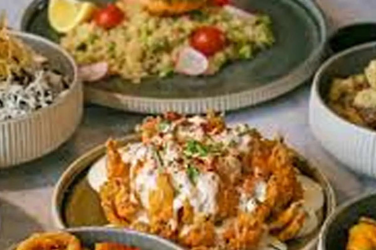 کولکاتا کے متعدد مشہور رسٹورینٹ کی حالت خراب ، سڑے کھانے پائے جانے سے سنسنی