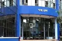 نجی اسپتالوں میں اب دو فٹ کے فاصلے پر بستر ہوگا