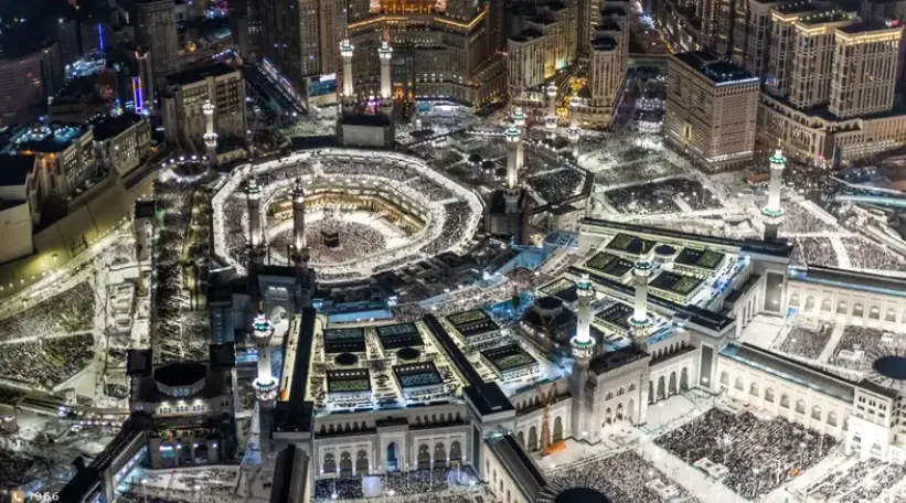 "العربیہ" کے رپورٹر نے مکہ مکرمہ پر حوثی حملے کی تفصیلات بتا دیں