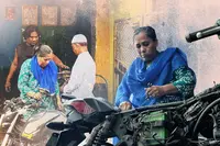 گیراج میں گھر بسا کر زندگی کی جنگ لڑ رہی ہیں ’وشوکرما‘ سونالی