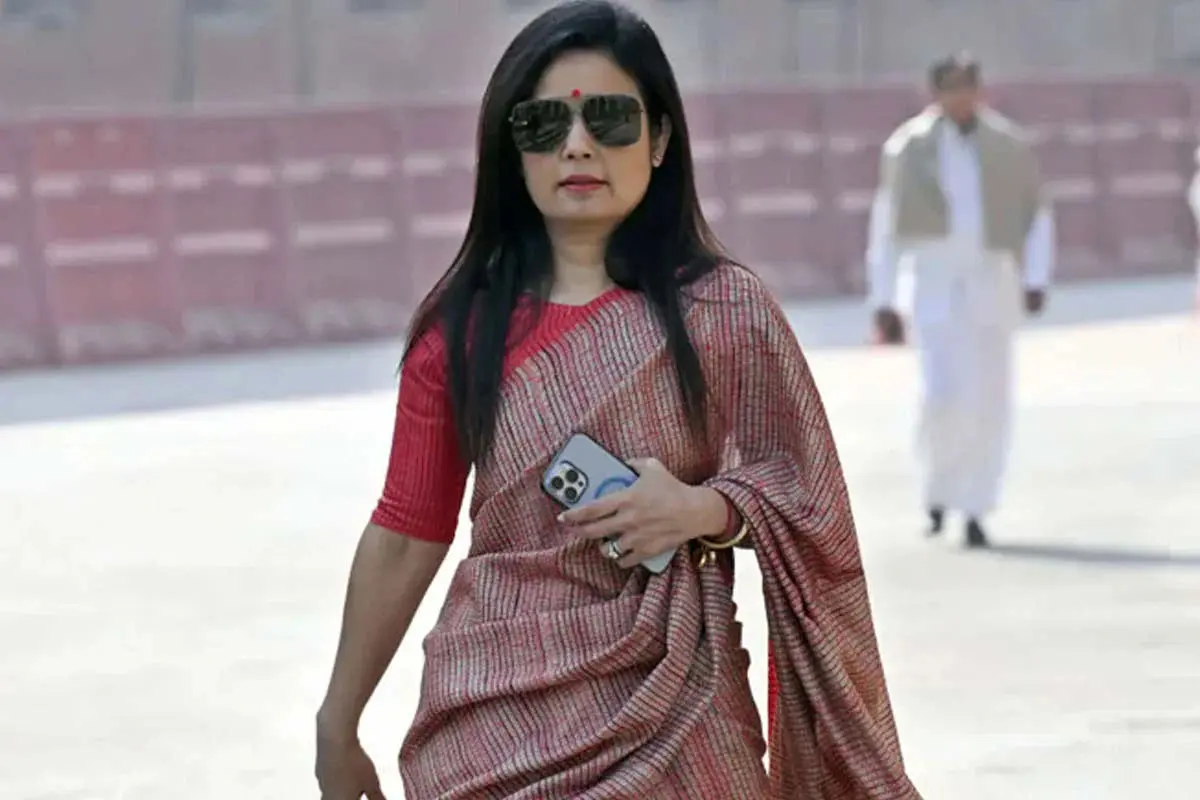 دہلی میں مصروفیت کی وجہ سے مہوا مترا تھانہ میں حاضر نہیں ہوسکیں