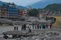 بچوں کا ’بڑا‘ اقدام! ٹفن کے پیسے بچا کر طلبہ نے نیپال کے ریلیف فنڈ میں دیے