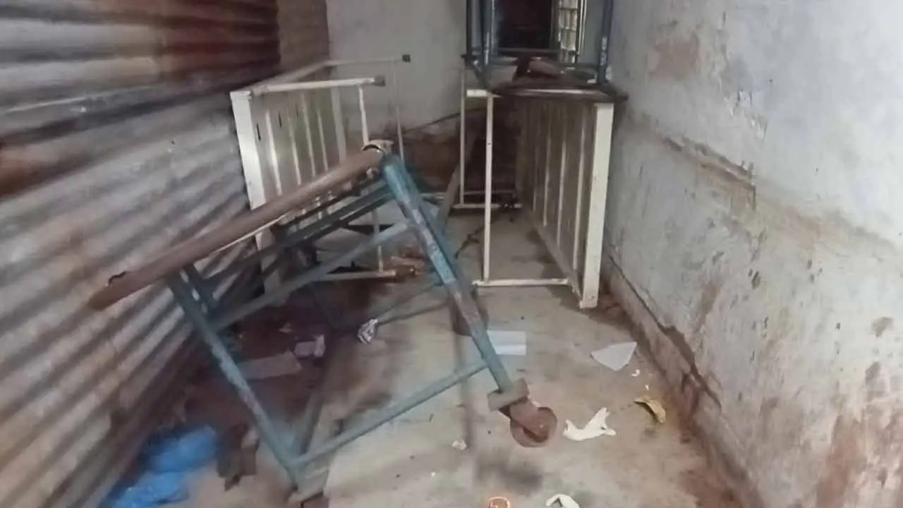 بردوان میڈیکل کے ایمرجنسی ڈپارٹمنٹ میں زیادہ تر ٹرالیاں خراب، مریضوں کے لواحقین پریشان