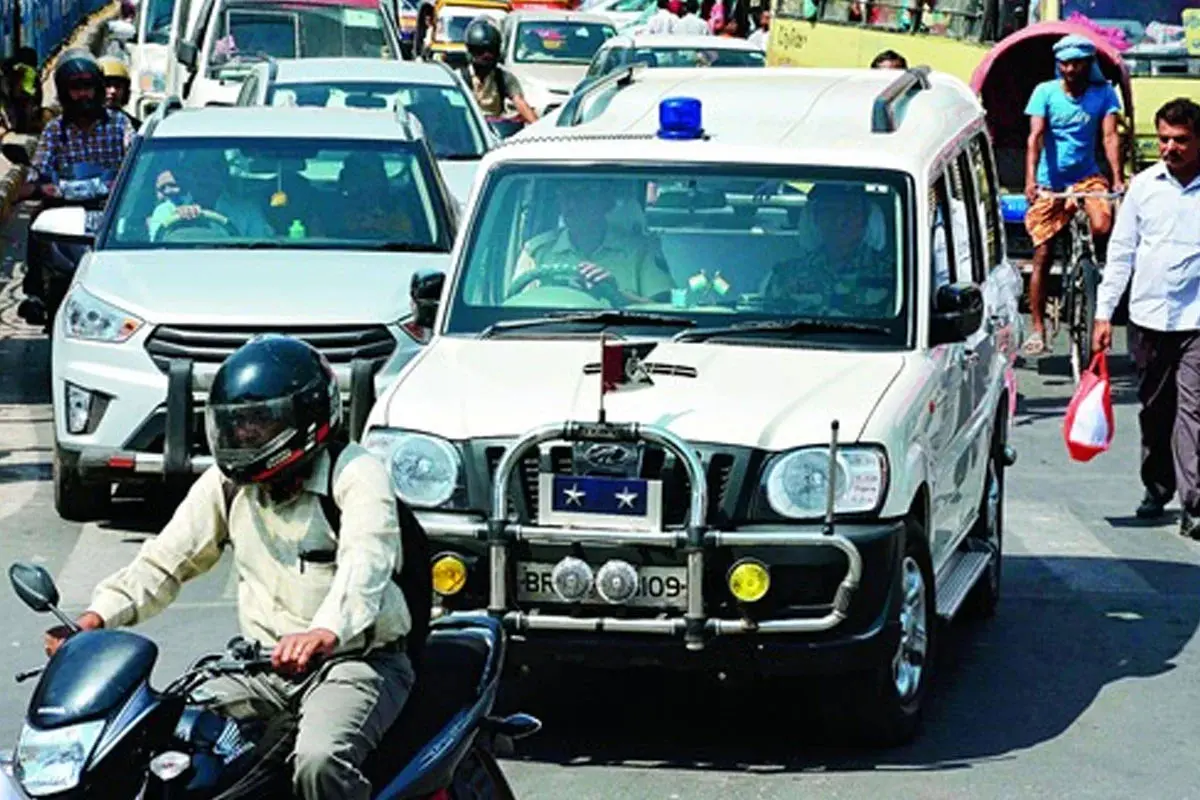 وزراءاور افسران کے لیے 151 نئی گاڑیاں آ رہی ہیں