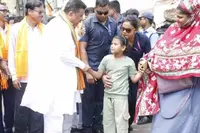 شوبھندو ادھیکاری کا دوہرا رخ؛ نندی گرام میں دوستی، وشوا ہندو پریشد کے اجتماع میں جارحانہ تیور