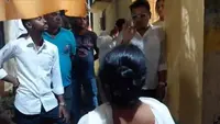 پارٹی میں خوبصورت اور تعلیم یافتہ خواتین کو لانا ہوگا“! بی جے پی لیڈر کے فرمان پر ہنگامہ، کٹویا میں بی جے پی کی خواتین کارکنوں کا احتجاج