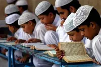 بنگال حکومت نے مدرسہ سروس کمیشن ختم کرنے کا کیا فیصلہ، ایس ایس سی کرے گا تمام اساتذہ کی تقرری