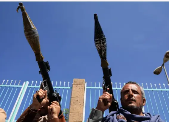 حوثیوں کا سعودی ڈرون مار گرانے اور باب المندب میں حملوں کا دعویٰ