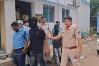 صنعتی علاقے میں 70 لاکھ روپے کے سونے کے زیورات چوری کرکے کولکاتا میں چھپے! ٹینگرا سے 2 گرفتار