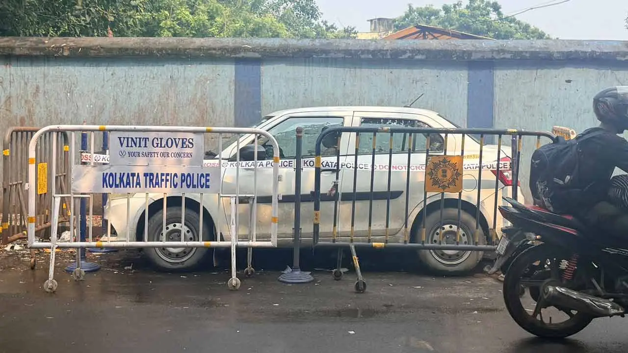 انٹالی میں کیب کے اندر ڈرائیور کے قتل کا معمہ حل، ڈانکونی قتل کے سراغ پر گاڑی چوری کرنے والے گروہ کے ارکان گرفتار