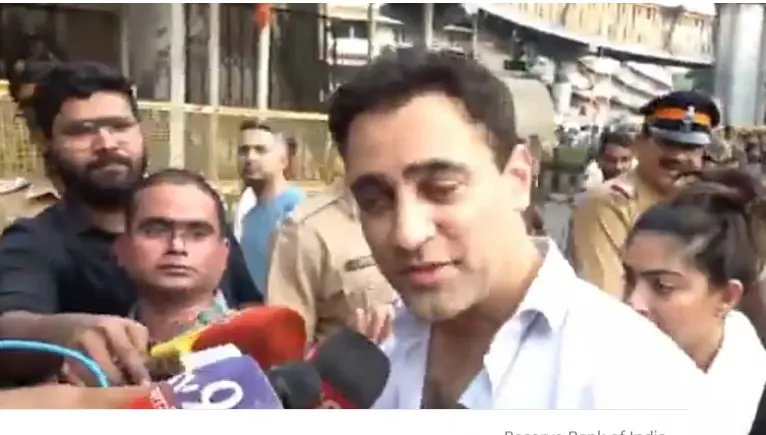 ممبئی: ہندوستان چھوڑنے کے نوٹس کو بامبے ہائی کورٹ میں چیلنج دیں گے بالی ووڈ اداکار عمران خان!
