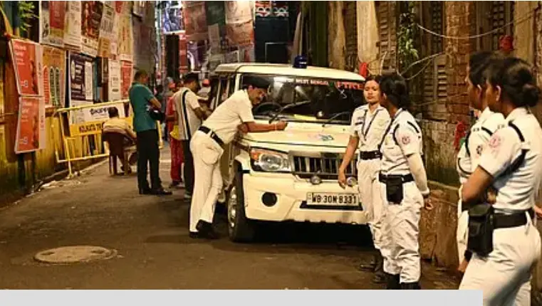 کولکاتہ دُرگا پوجا پنڈال بھگدڑ: پولیس نے درج کیا مقدمہ، منتظمین سمیت 7 افراد گرفتار