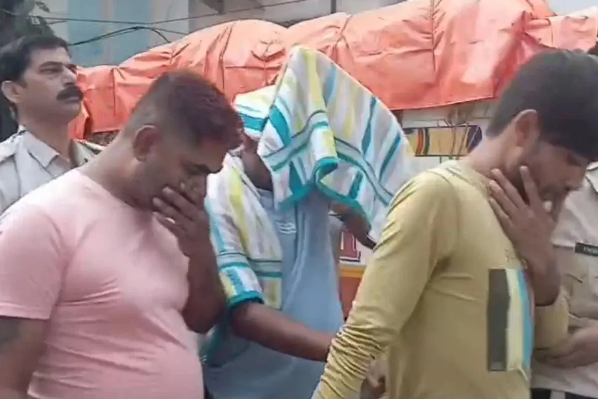 شری رام پور میں اسلحہ اور کارتوس سمیت بدنام زمانہ مجرم کیلو گرفتار، گاڑی سے ڈیڑھ لاکھ روپے نقد برآمد!