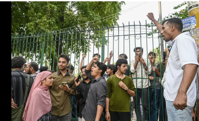 جامعہ ملیہ اسلامیہ طلباءکی بھوک ہڑتال 14ویں دن بھی جاری