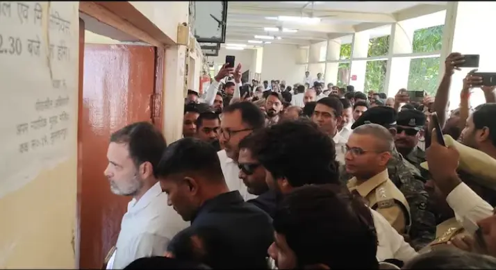 راہل گاندھی کو بڑی راحت: 2018 کے مجرمانہ ہتکِ عزت کیس میں سلطان پور عدالت سے بری