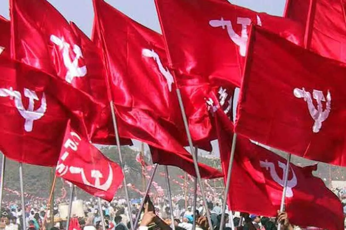 پارٹی کے مشکل وقت میں بھی ناانصافی سے سمجھوتہ نہیں! خاتون سے مارپیٹ کے الزام میں سی پی ایم کے دو رہنما معطل