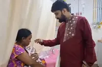 ڈیڑھ ماہ کے بچے کے دل میں سوراخ، درگاپور کے بی جے پی رہنما نے اپنی جمع پونجی خاندان کے حوالے کر دی
