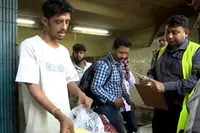 سیالدہ میں راجو دا کی دکان پر میونسپل کارپوریشن کے محکمہ? فوڈ سیفٹی کی کارروائی